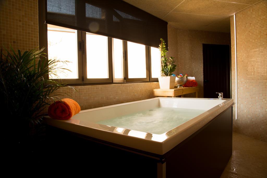 Hotel & Spa Entre Pinos-Adults Only เอสกาโล ภายนอก รูปภาพ